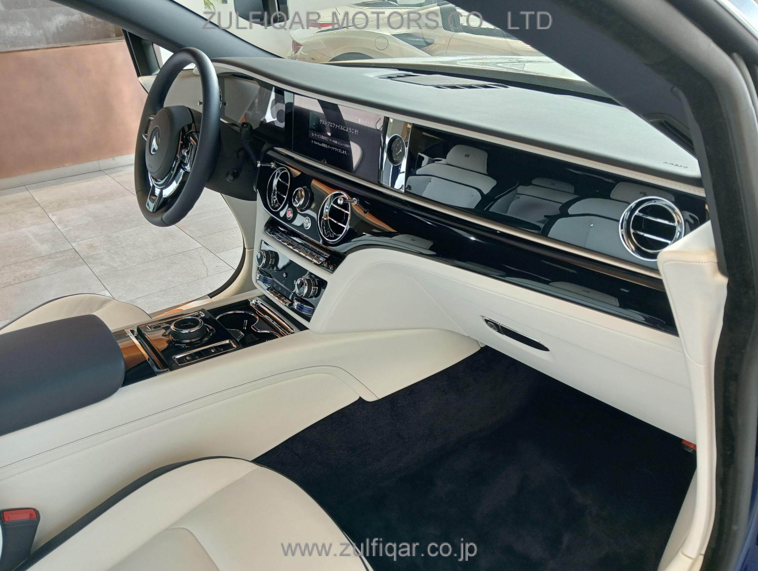 ROLLS ROYCE SPECTRE 2024 Image 24