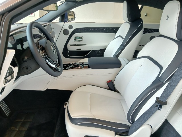 ROLLS ROYCE SPECTRE 2024 Image 32