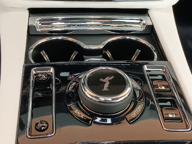 ROLLS ROYCE SPECTRE 2024 Image 49