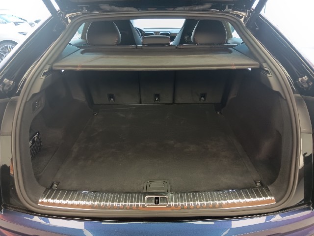 LAMBORGHINI URUS 2023 Image 32