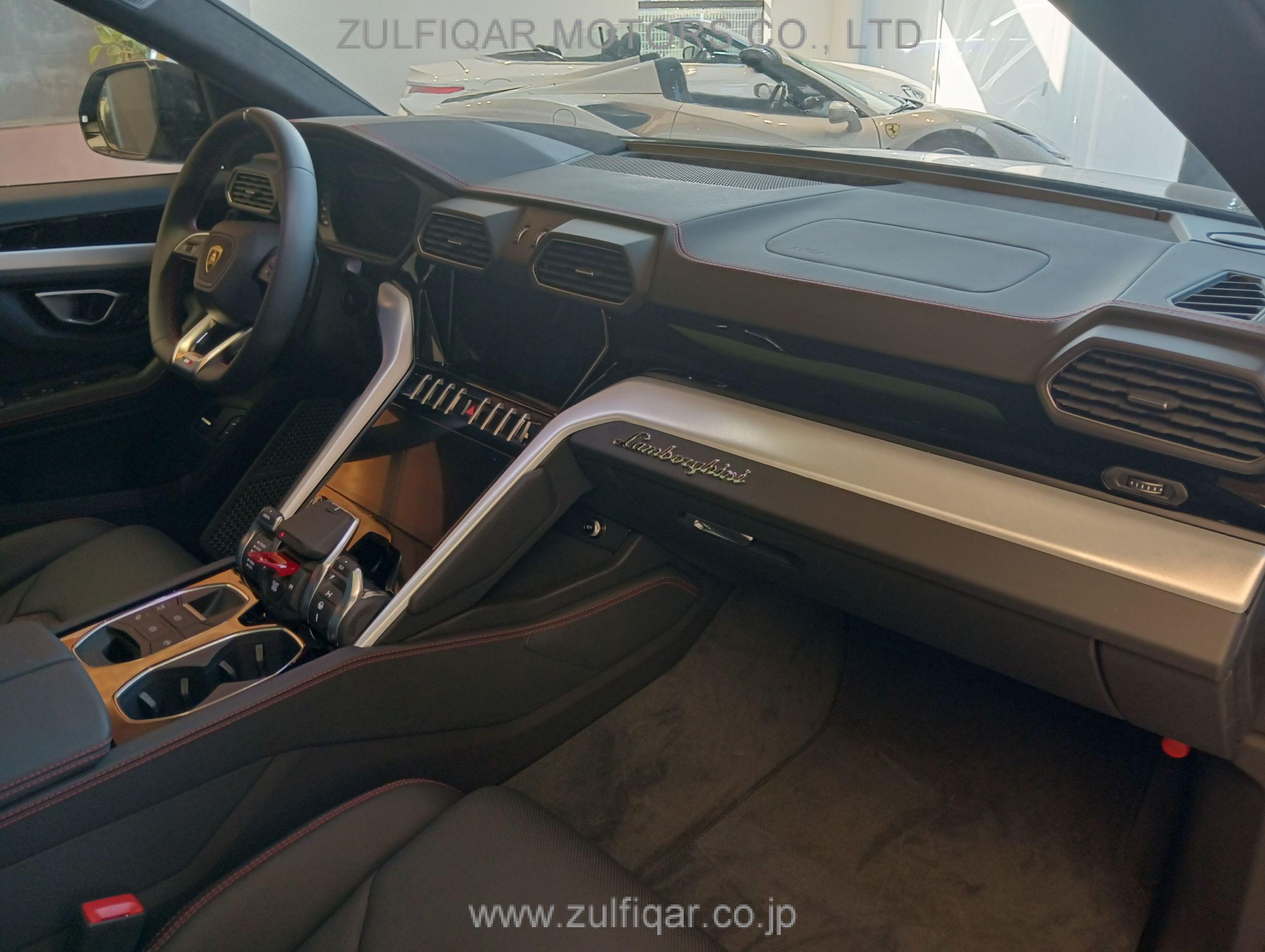 LAMBORGHINI URUS 2023 Image 36