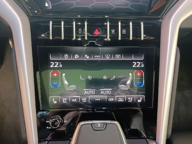 LAMBORGHINI URUS 2023 Image 48