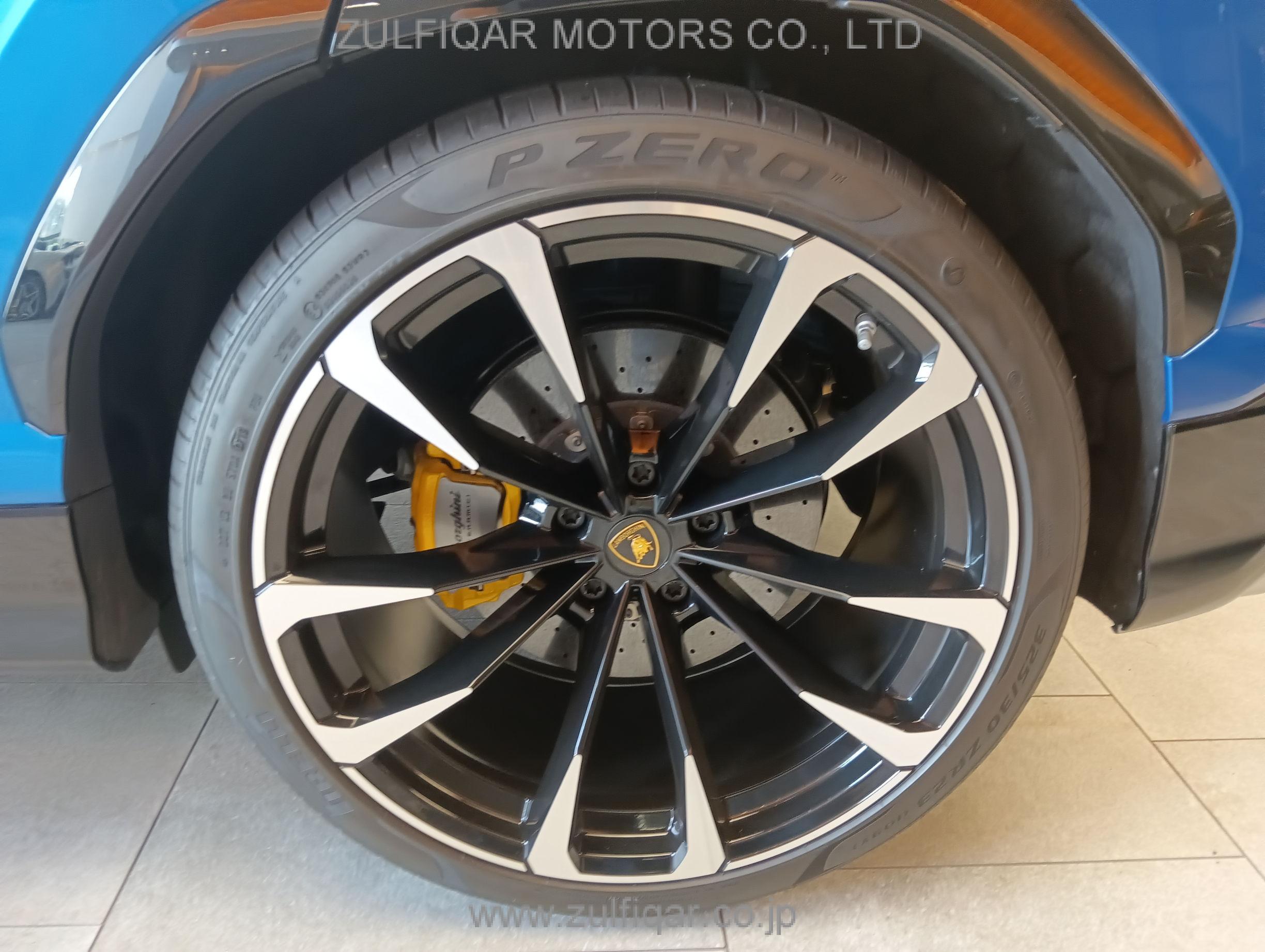 LAMBORGHINI URUS 2019 Image 19