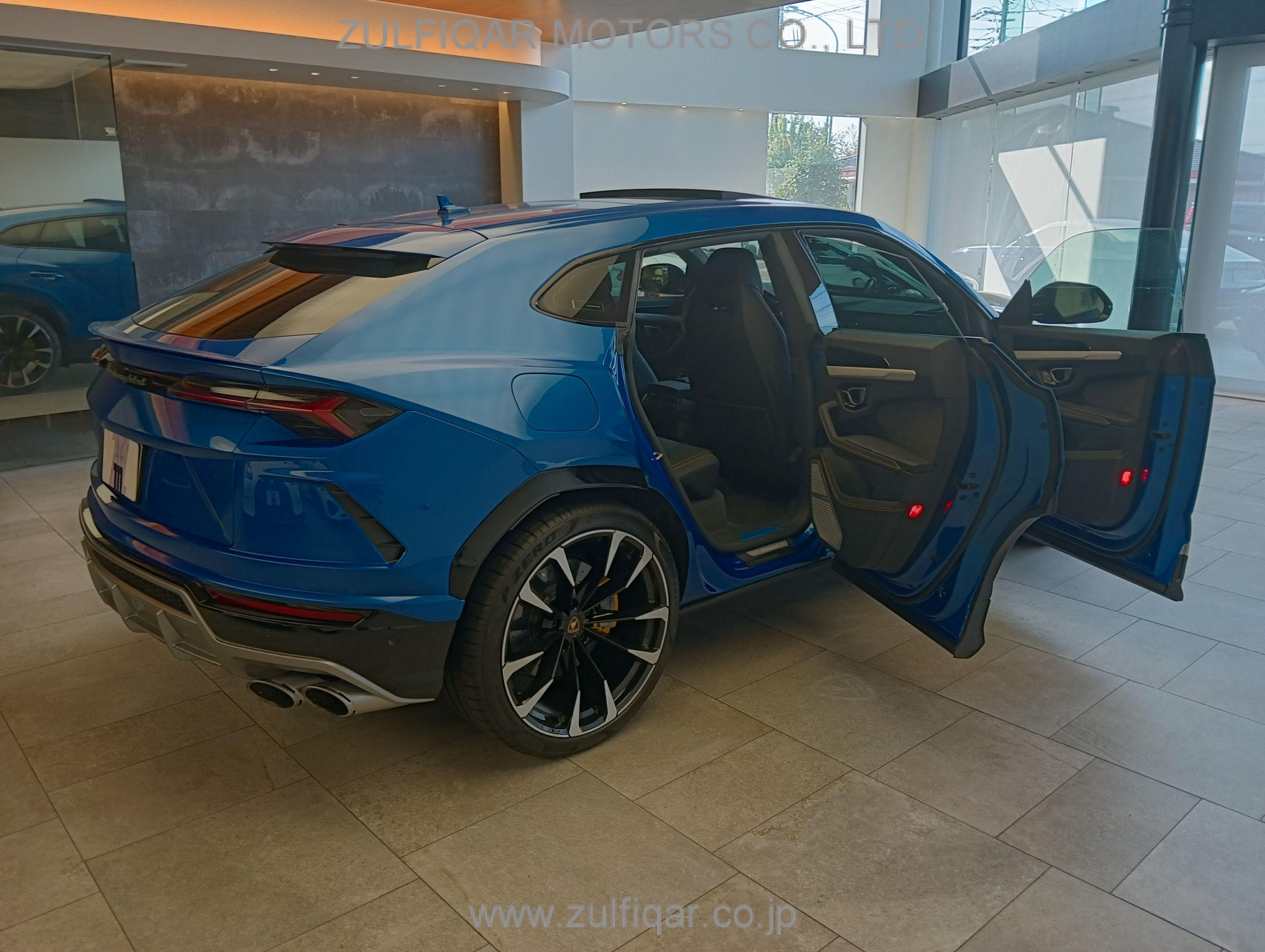 LAMBORGHINI URUS 2019 Image 6