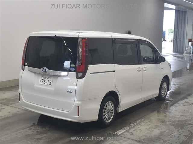 TOYOTA NOAH 2016 Image 5