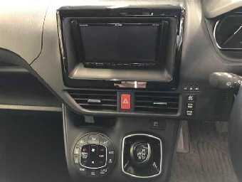 TOYOTA NOAH 2016 Image 6