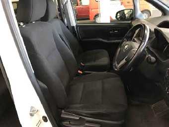 TOYOTA NOAH 2016 Image 7