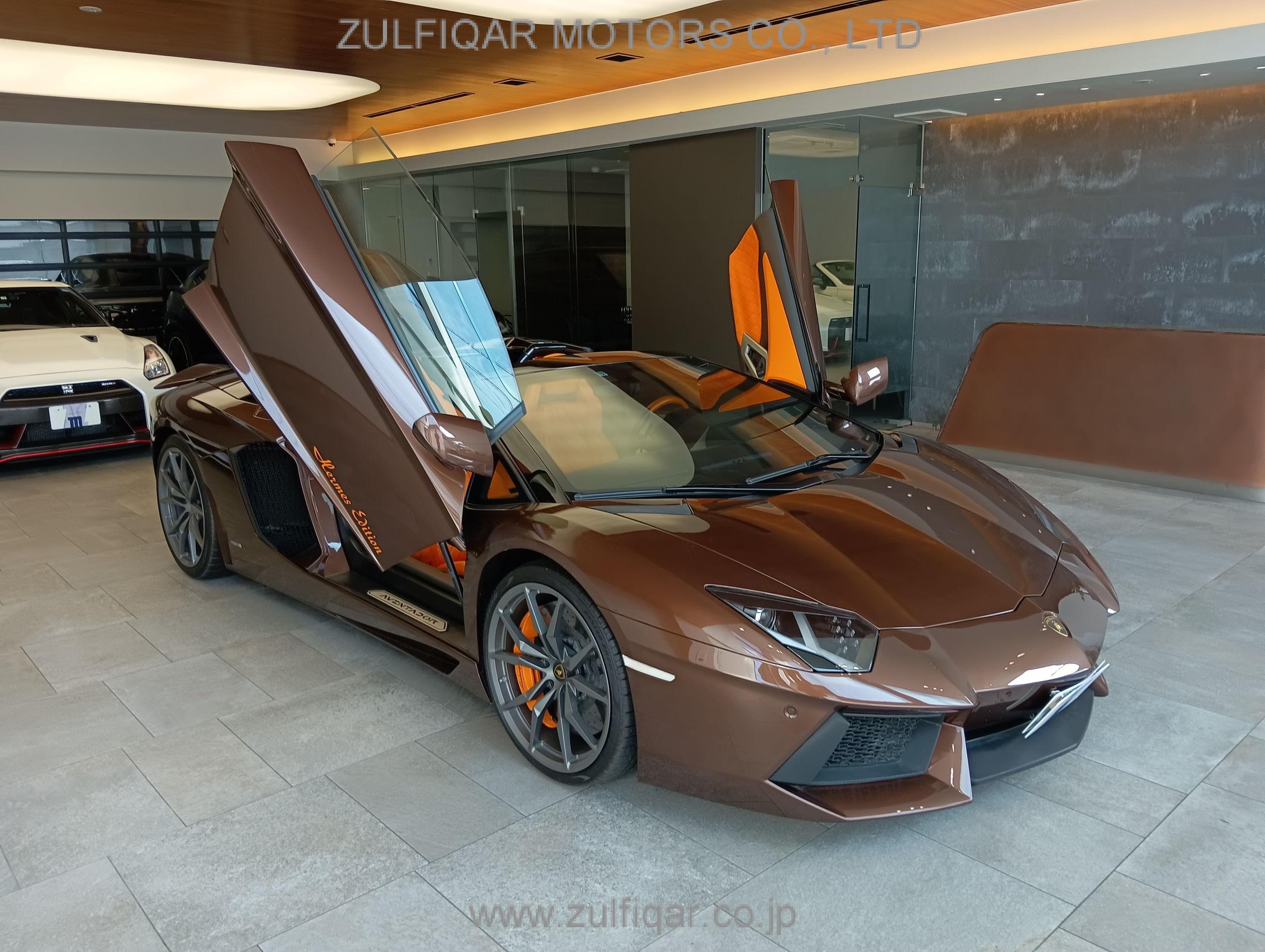 LAMBORGHINI AVENTADOR 2022 Image 3