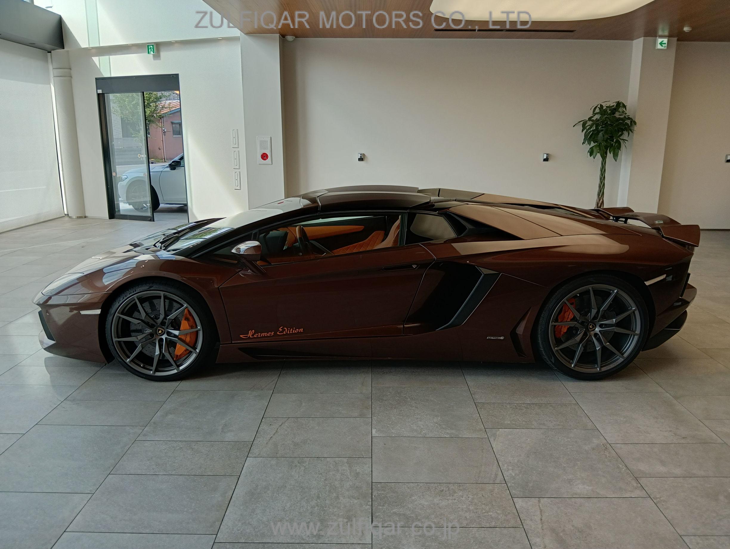 LAMBORGHINI AVENTADOR 2022 Image 30