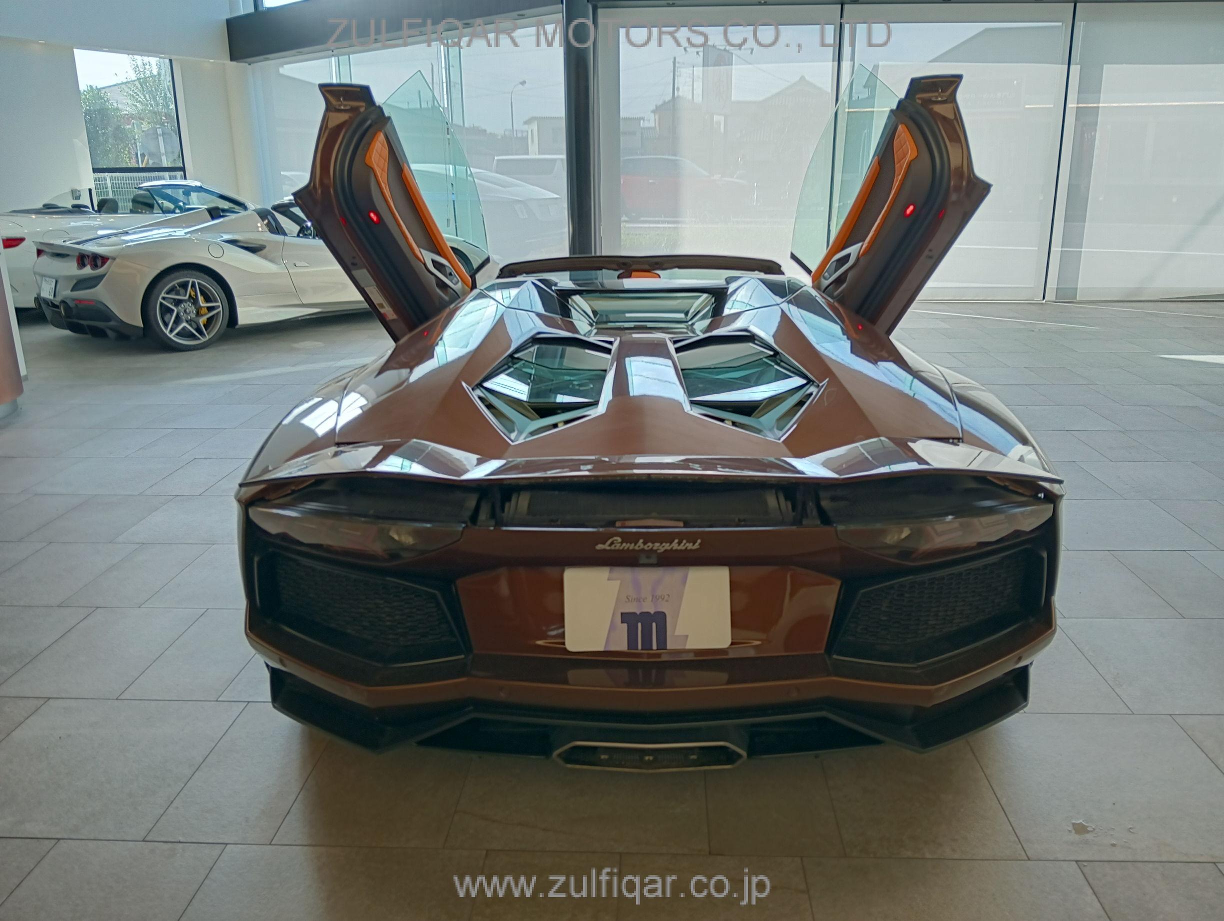 LAMBORGHINI AVENTADOR 2022 Image 42