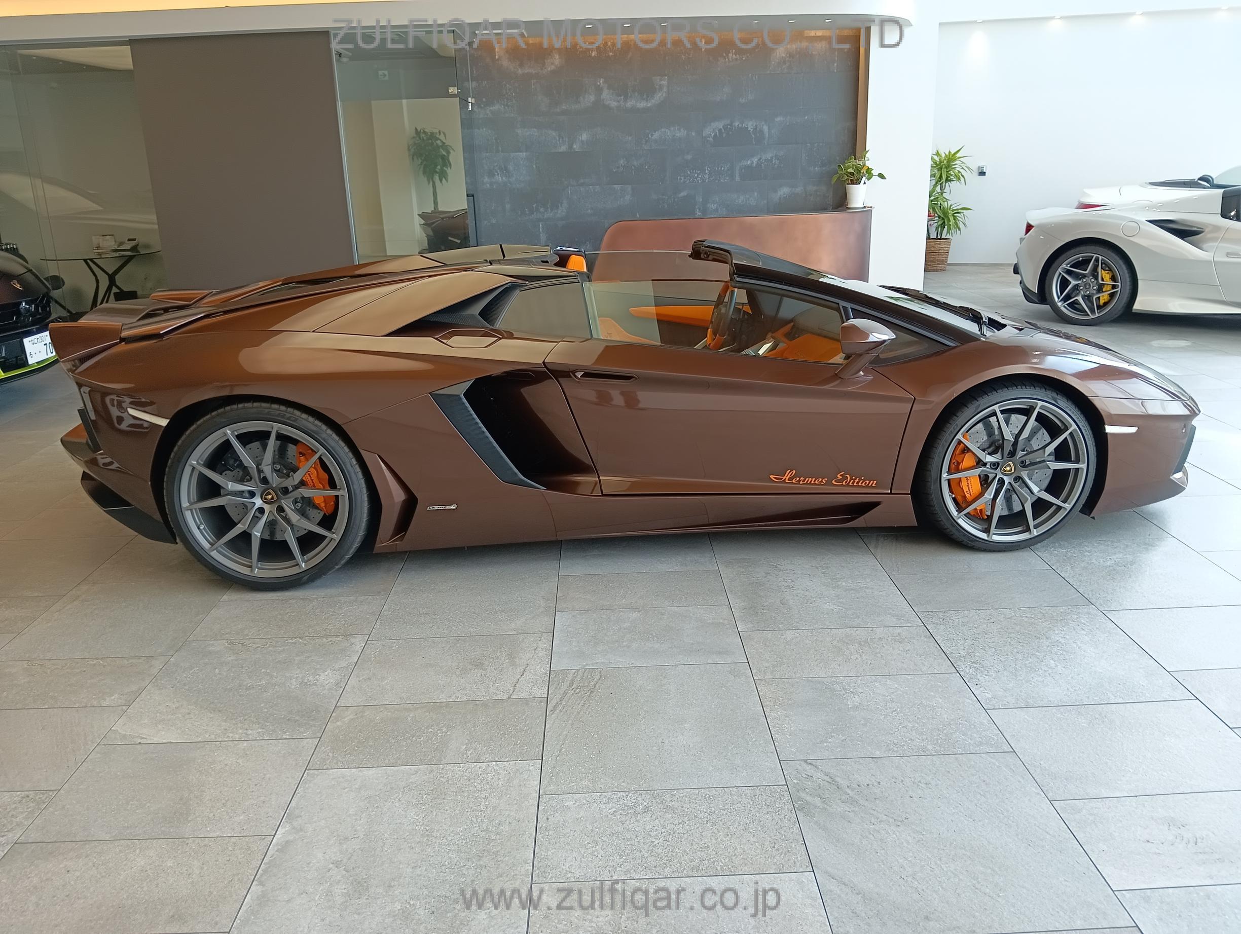 LAMBORGHINI AVENTADOR 2022 Image 49