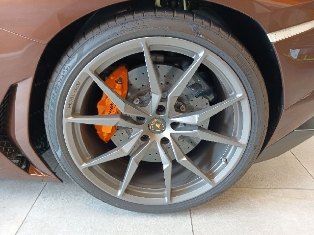 LAMBORGHINI AVENTADOR 2022 Image 64