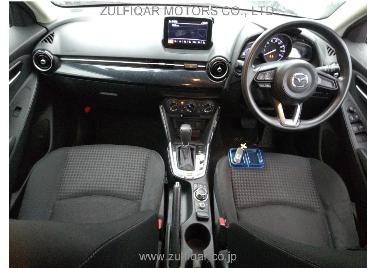 MAZDA DEMIO 2017 Image 3