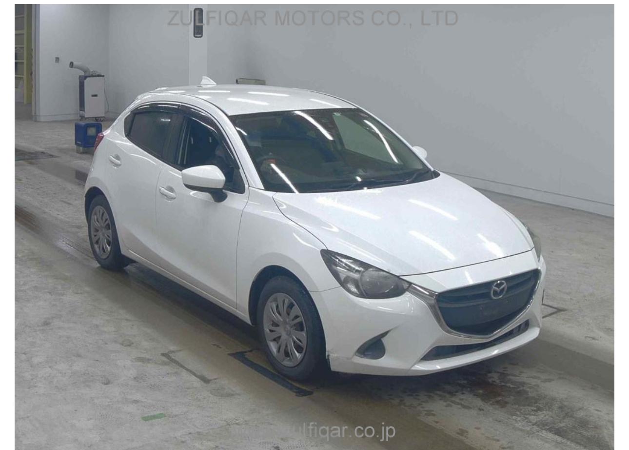 MAZDA DEMIO 2017 Image 5