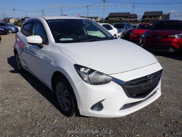 MAZDA DEMIO 2017 Image 8