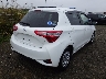 TOYOTA VITZ 2017 Image 11