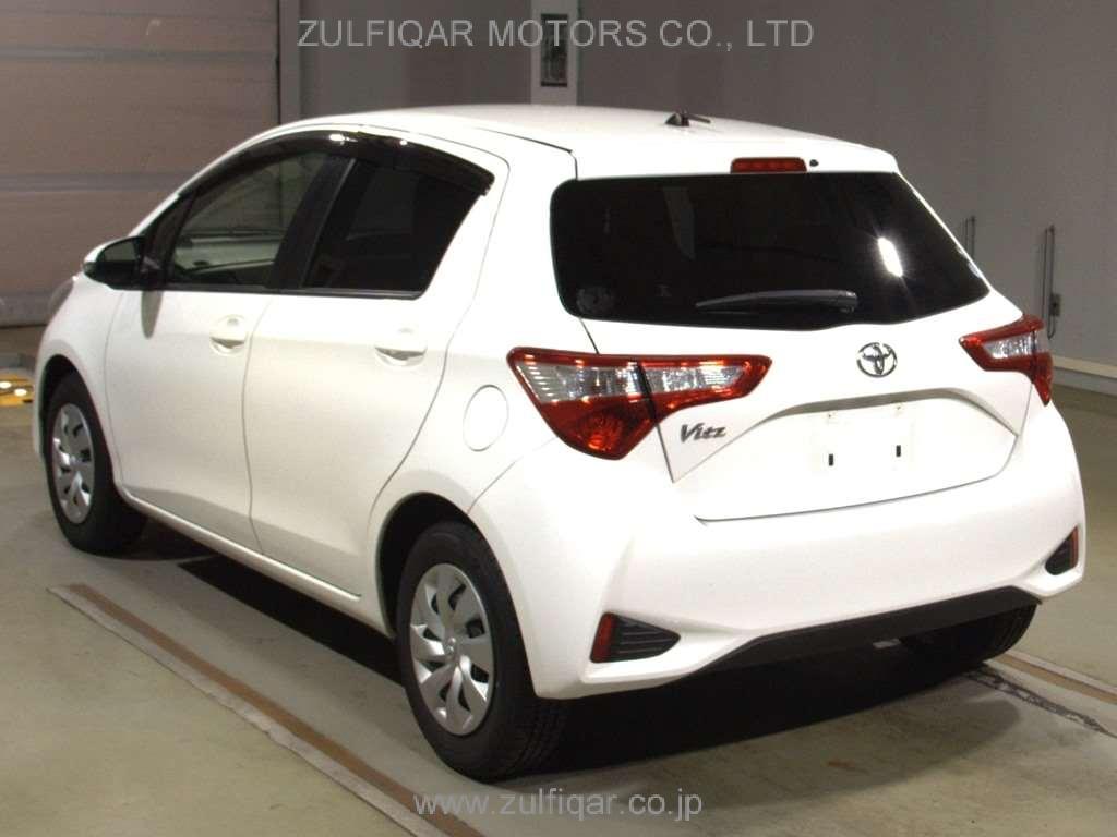 TOYOTA VITZ 2017 Image 4