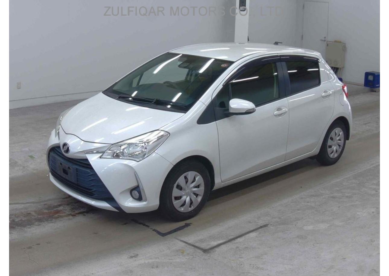 TOYOTA VITZ 2017 Image 1