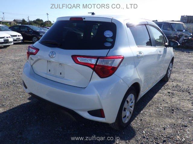 TOYOTA VITZ 2017 Image 11