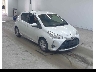 TOYOTA VITZ 2017 Image 5