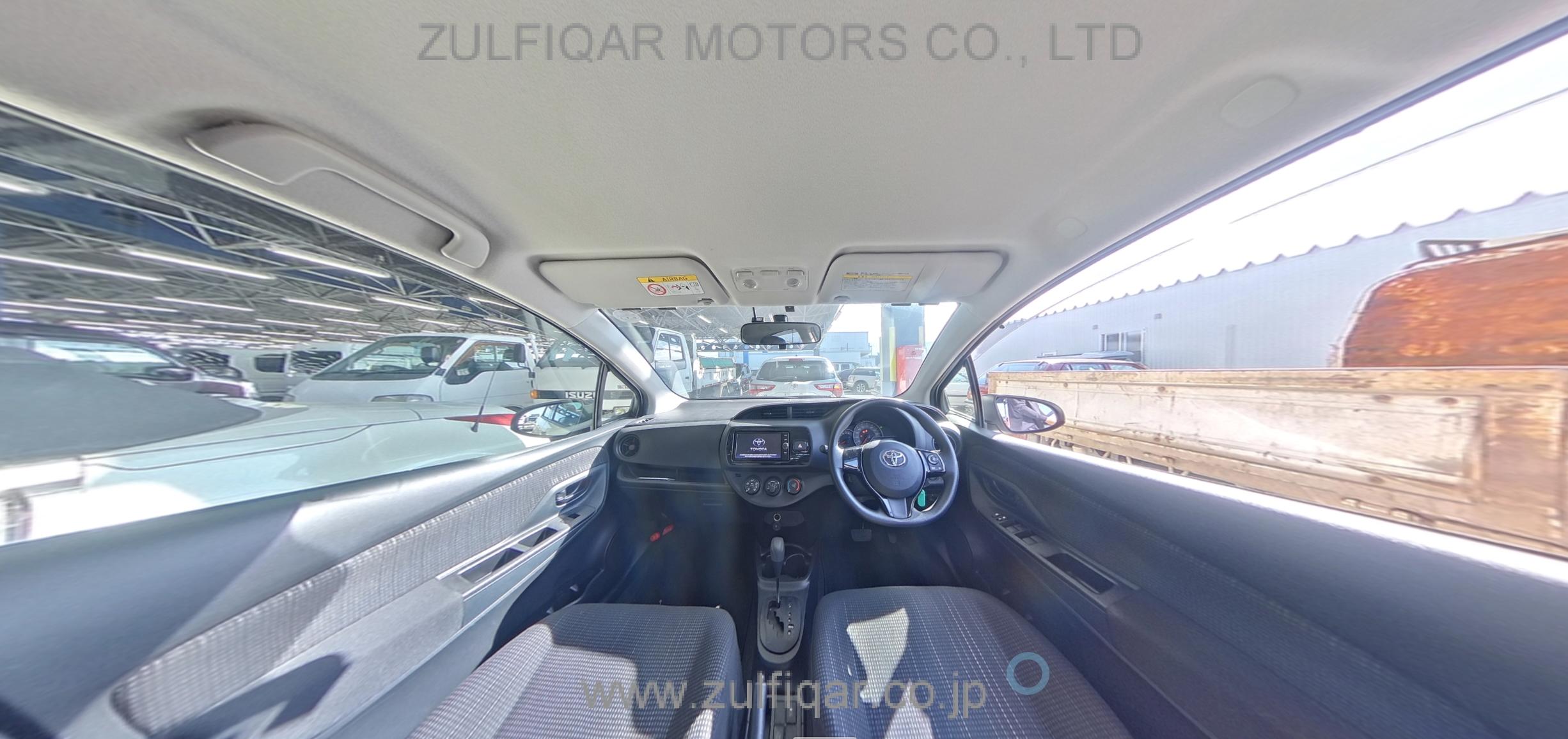 TOYOTA VITZ 2017 Image 7