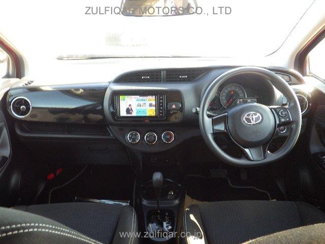 TOYOTA VITZ 2018 Image 11