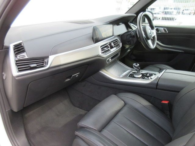 BMW X5 2021 Image 21