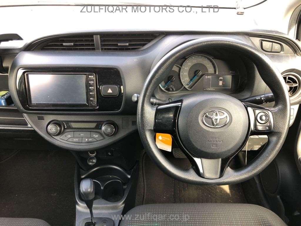 TOYOTA VITZ 2019 Image 6