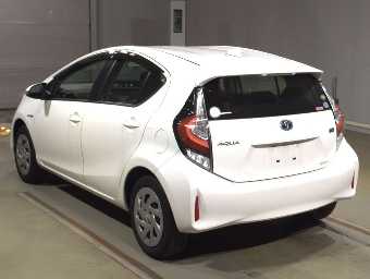 TOYOTA AQUA 2018 Image 4