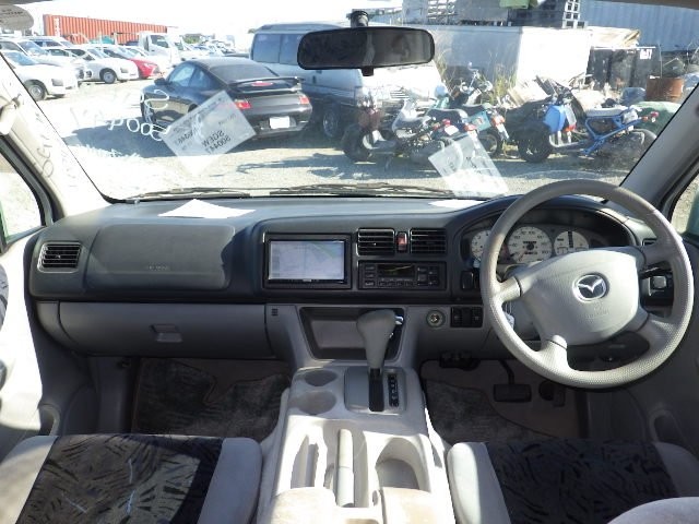 MAZDA BONGO FRIENDEE 2001 Image 20