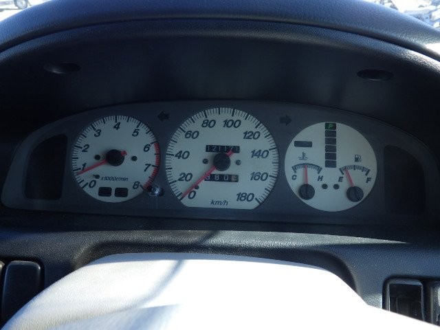 MAZDA BONGO FRIENDEE 2001 Image 24