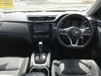 NISSAN X-TRAIL 2018 Image 11