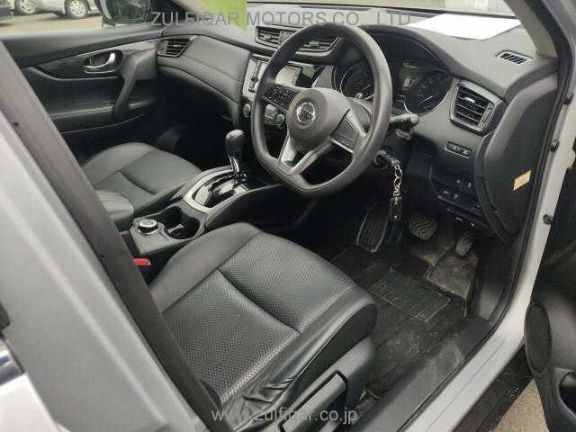 NISSAN X-TRAIL 2018 Image 3
