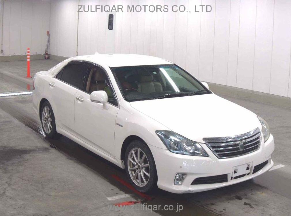 TOYOTA CROWN HYBRID 2011 Image 2