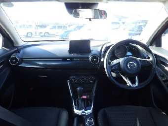 MAZDA DEMIO 2017 Image 5