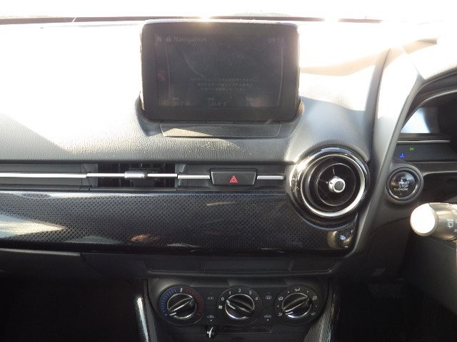 MAZDA DEMIO 2017 Image 19