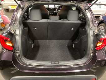 TOYOTA YARIS 2020 Image 11