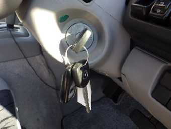 MAZDA BONGO FRIENDEE 2004 Image 8