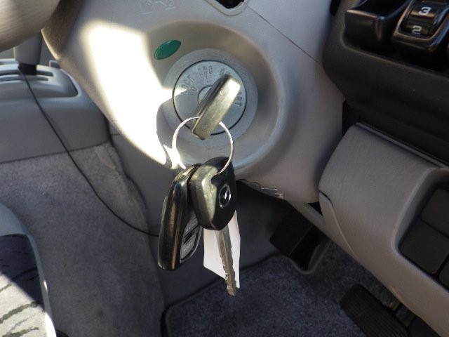 MAZDA BONGO FRIENDEE 2004 Image 20