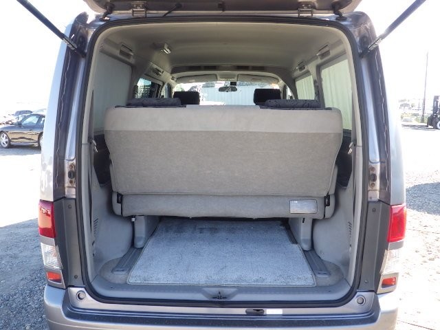 MAZDA BONGO FRIENDEE 2004 Image 28