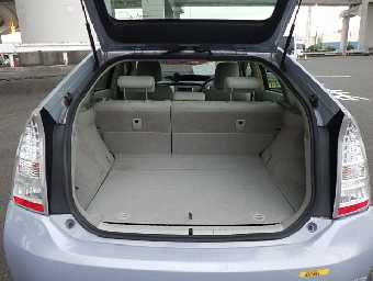 TOYOTA PRIUS 2011 Image 25