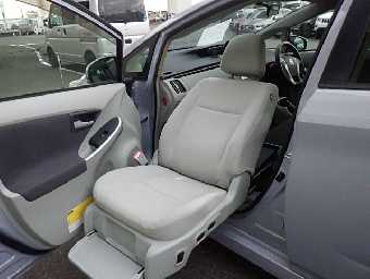 TOYOTA PRIUS 2011 Image 28