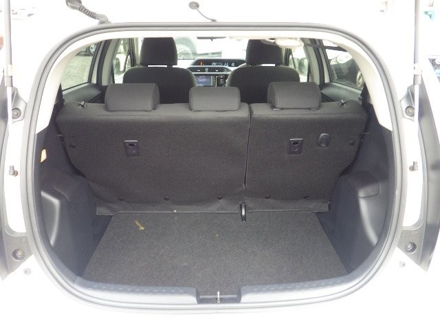 TOYOTA AQUA 2017 Image 33