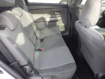 TOYOTA PRIUS ALPHA 2014 Image 10