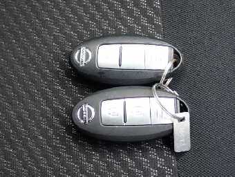 NISSAN NOTE 2020 Image 6