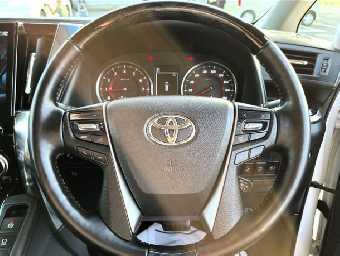 TOYOTA ALPHARD 2020 Image 11