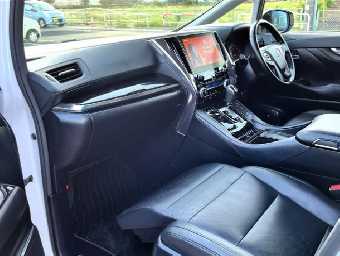 TOYOTA ALPHARD 2020 Image 26