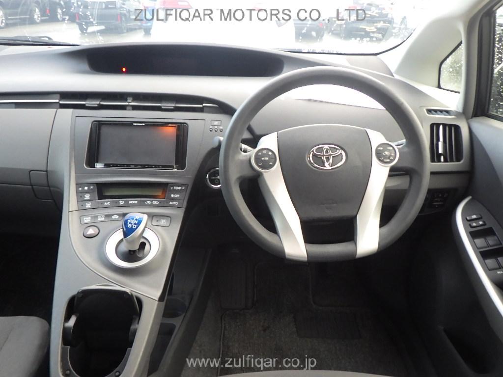 TOYOTA PRIUS 2011 Image 21