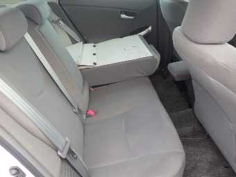 TOYOTA PRIUS 2011 Image 12