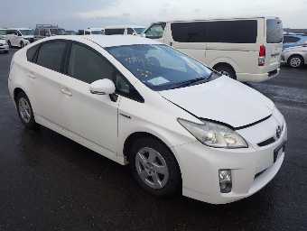 TOYOTA PRIUS 2011 Image 2
